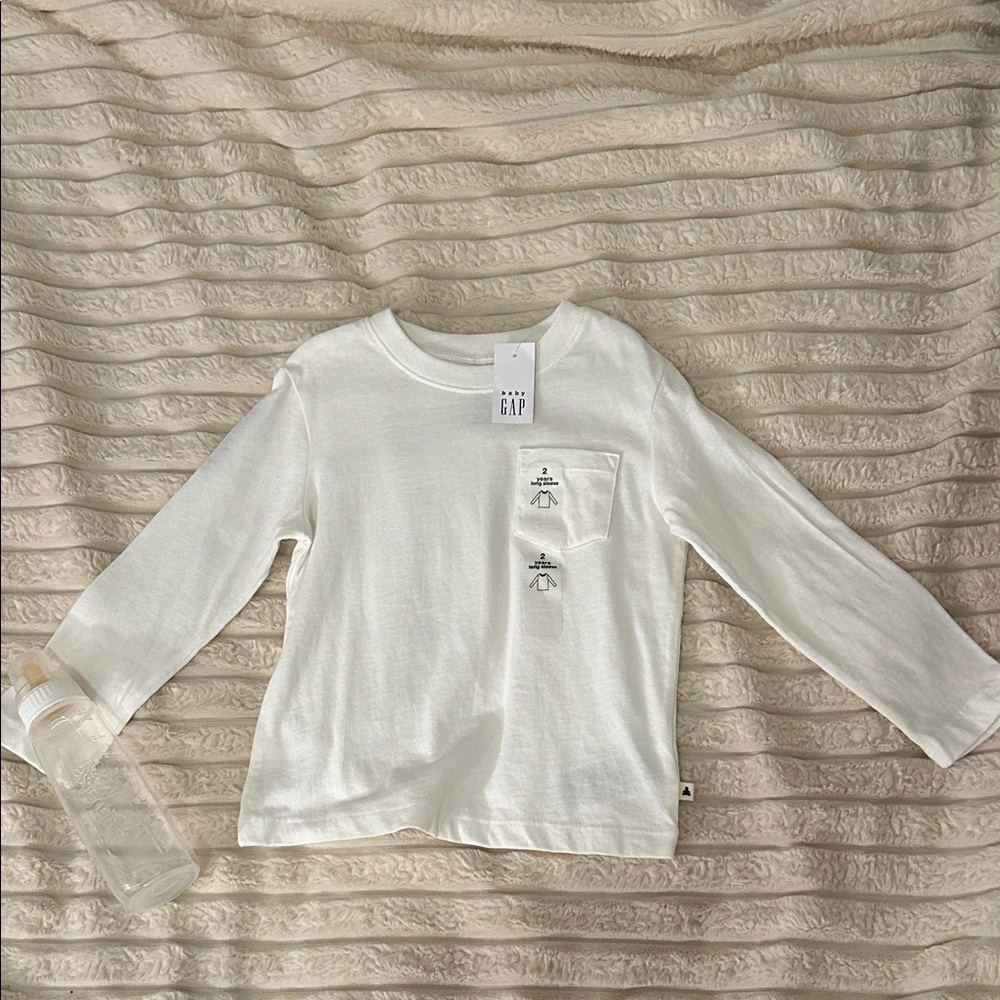 GAP Kids White Long Sleeve Tee with Penguin Pocket